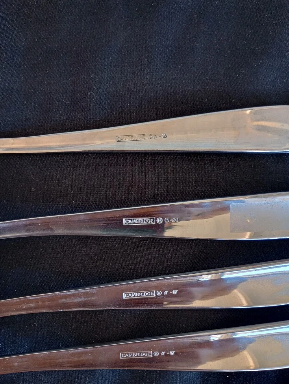Cambridge Silversmiths Pie Server set of 4